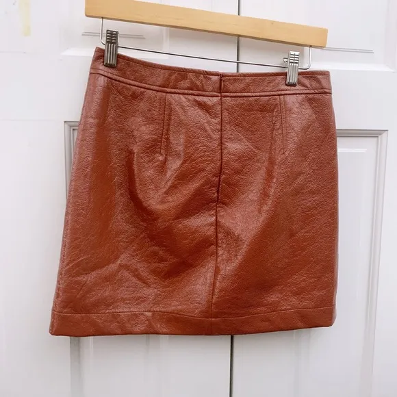Aritzia Wilfred Tempest Faux Vegan Patent Leather Mini Skirt