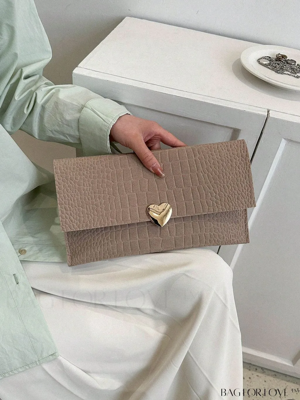 BagForLove - Crocodile Embossed Envelope Bag with Stylish Metal Heart Accent