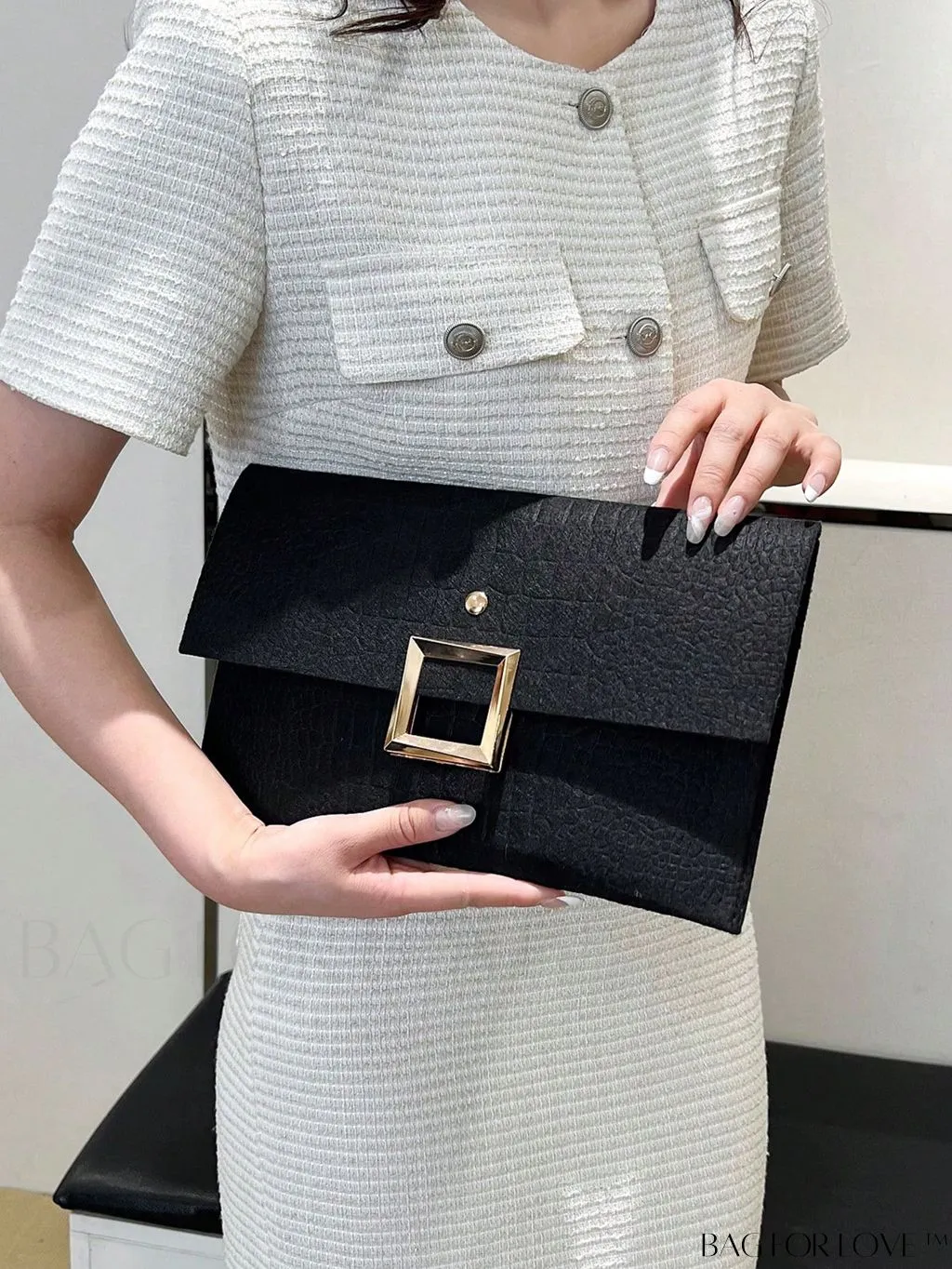 BagForLove - Crocodile-Embossed Metal Envelope Bag in Black: Elegant and Stylish