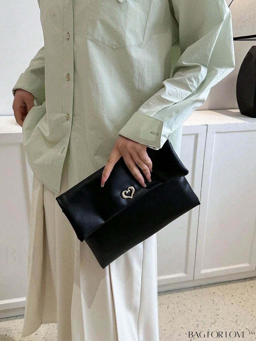 BagForLove - Plain Heart Decor PU Envelope Bag