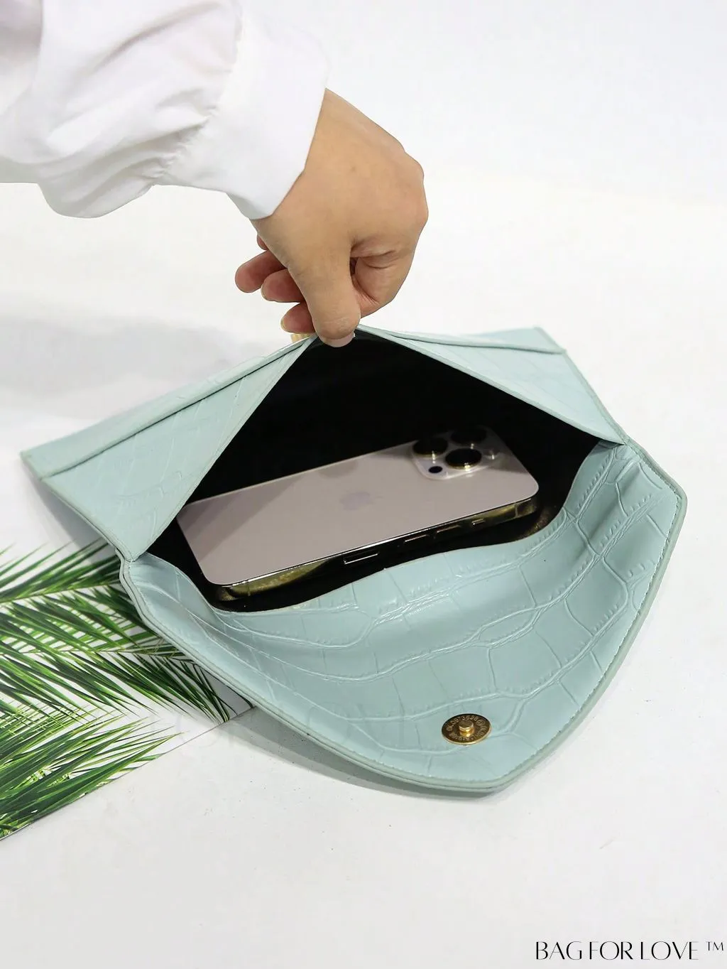 BagForLove - PURSE: Sleek Geometric Envelope Bag with Graphic Motif