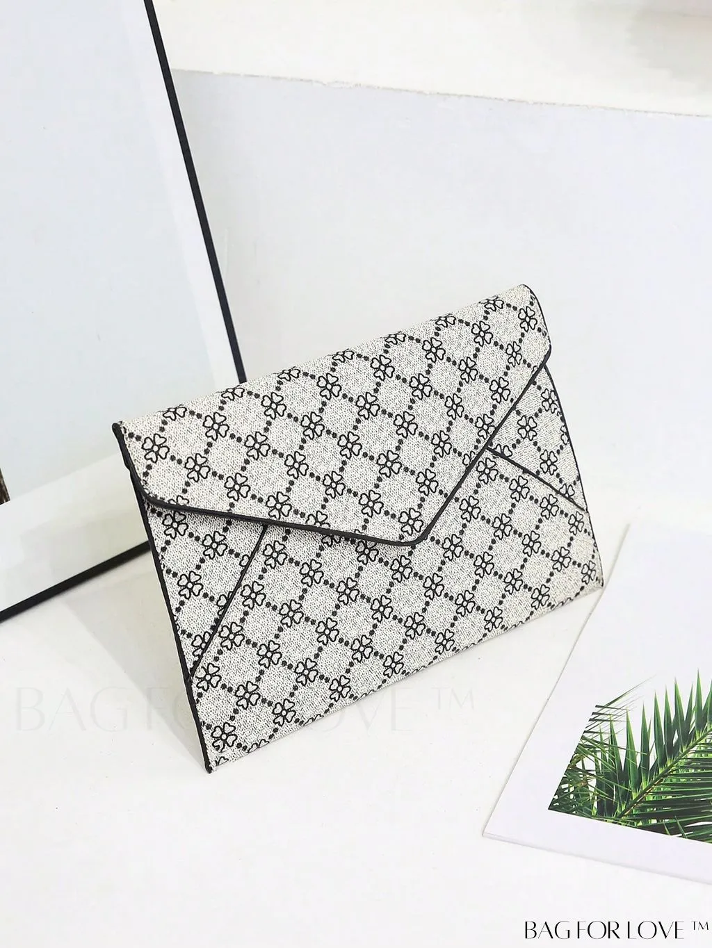 BagForLove - PURSE: Sleek Geometric Envelope Bag with Graphic Motif