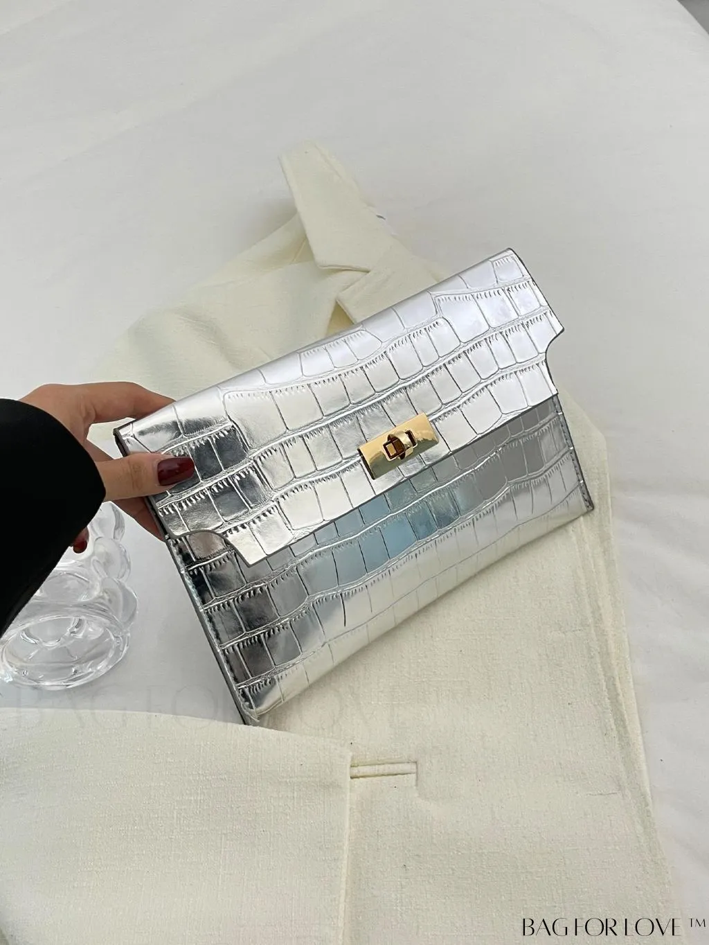 BagForLove - Silver Crocodile-Embossed Envelope Clutch Bag: A Fashionable Statement Piece