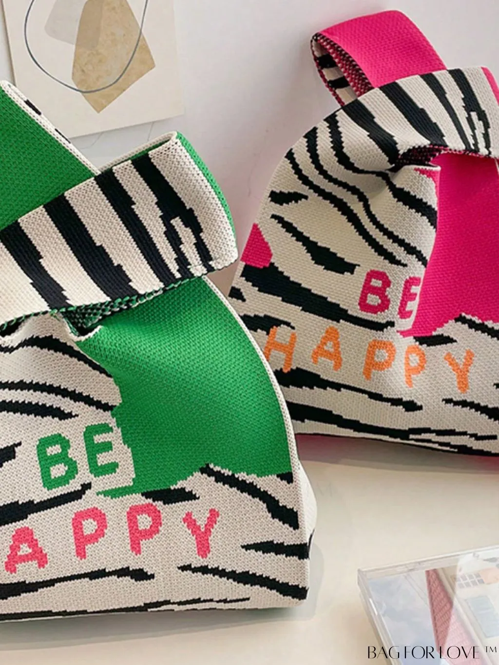 BagForLove - Stylish Handwoven Beach Bag: Contrasting Colors, Perfect for Womens Holiday Fashion