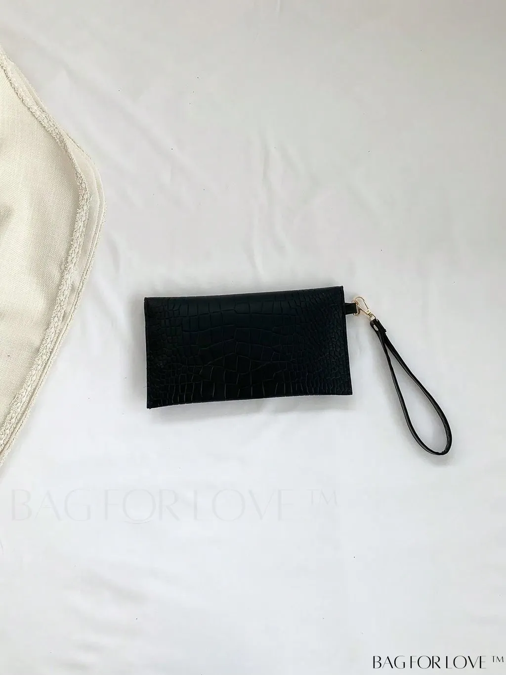 BagForLove - Womens Fashion Wrist Bag: Elegant PU Clutch Purse in Solid Colors