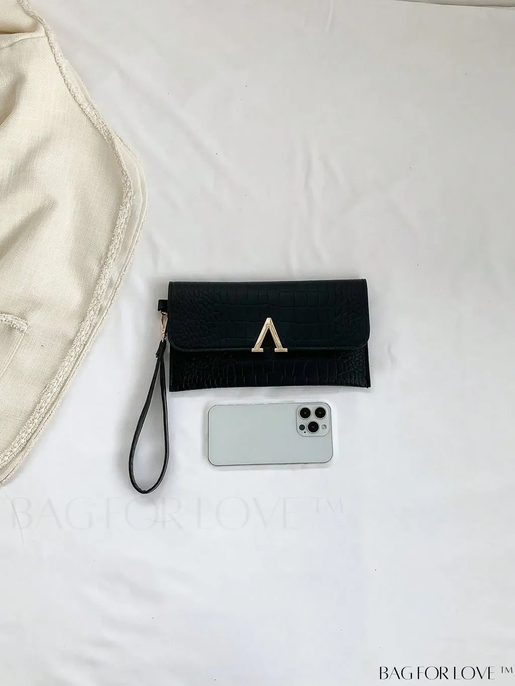 BagForLove - Womens PU Clutch Wrist Bag: Stylish Solid Color Handbag for Fashionable Convenience