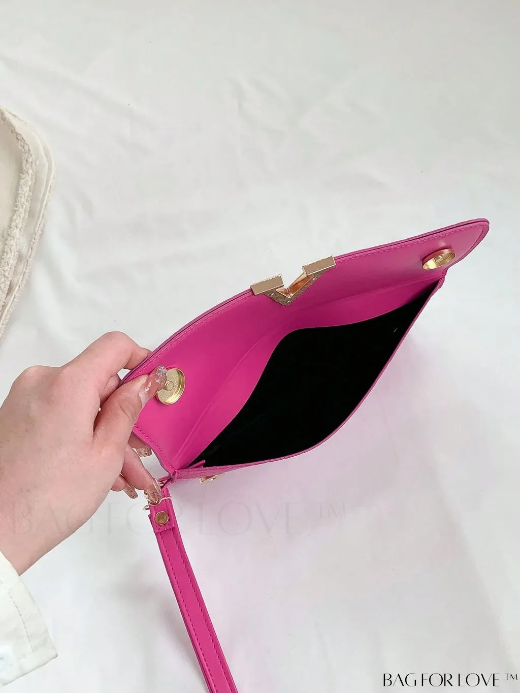 BagForLove - Womens PU Clutch Wrist Bag: Stylish Solid Color Handbag for Fashionable Convenience