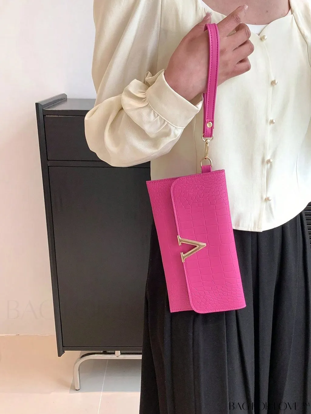 BagForLove - Womens PU Clutch Wrist Bag: Stylish Solid Color Handbag for Fashionable Convenience
