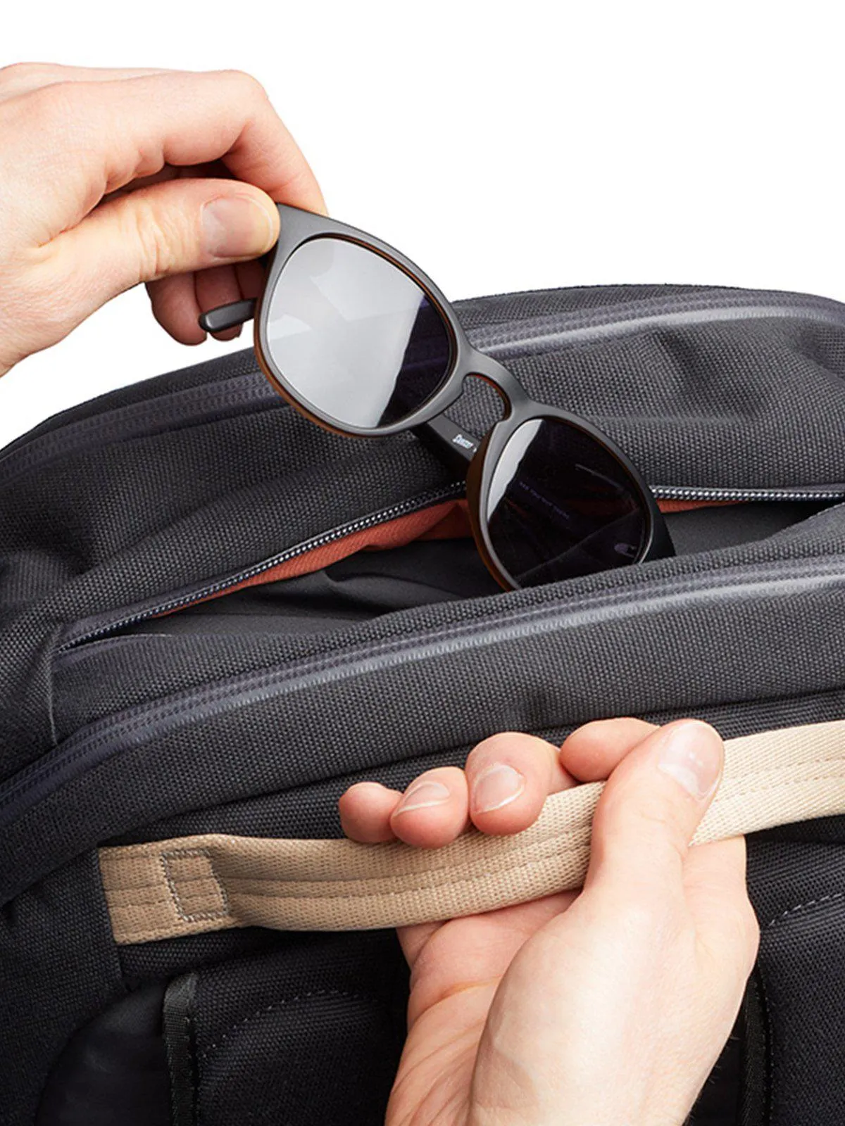 Bellroy Transit Backpack Charcoal Recycled