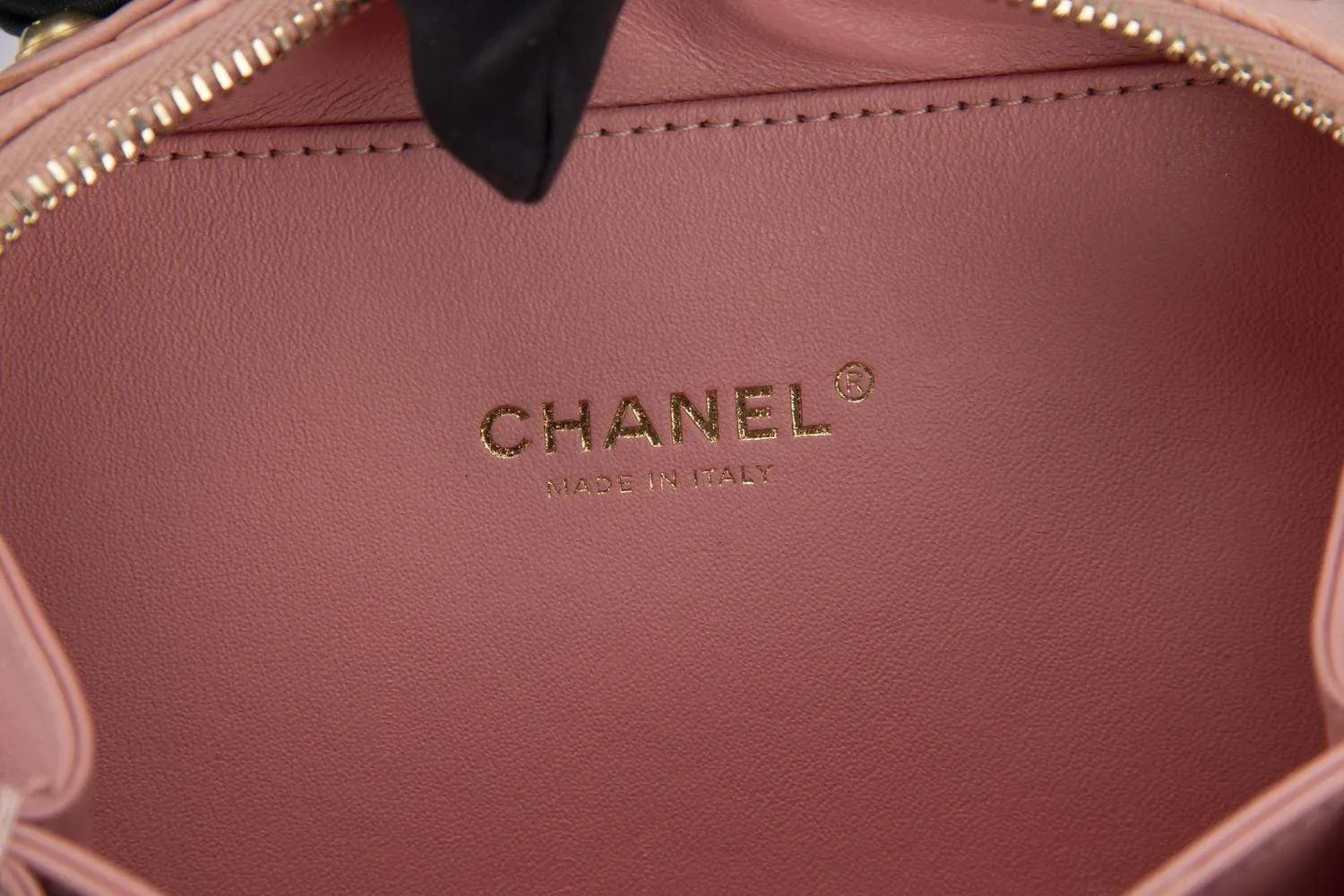Chanel Mini Filigree in Pink Caviar leather and Gold chain