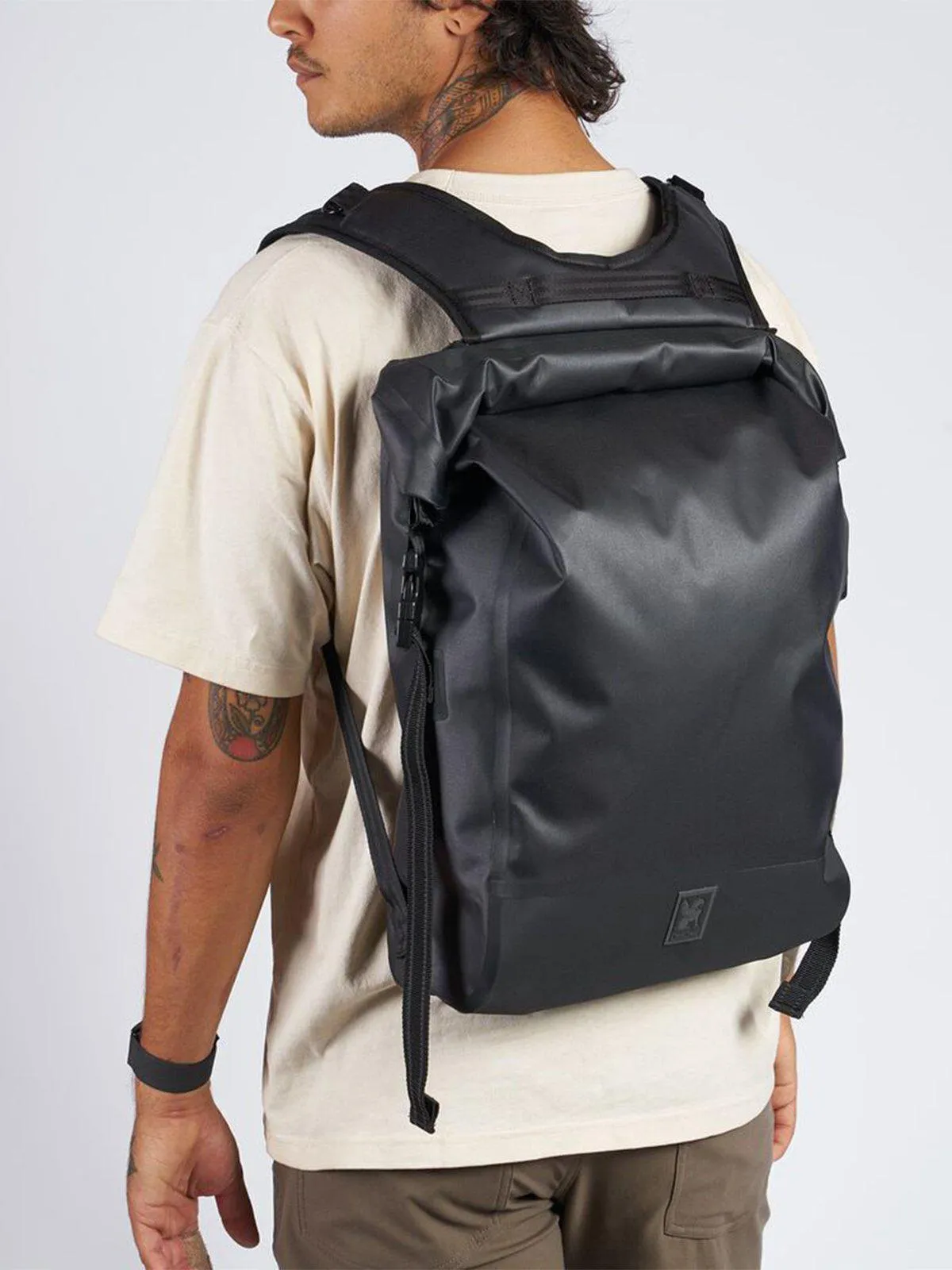 Chrome Industries Urban EX Rolltop 26L Backpack Black