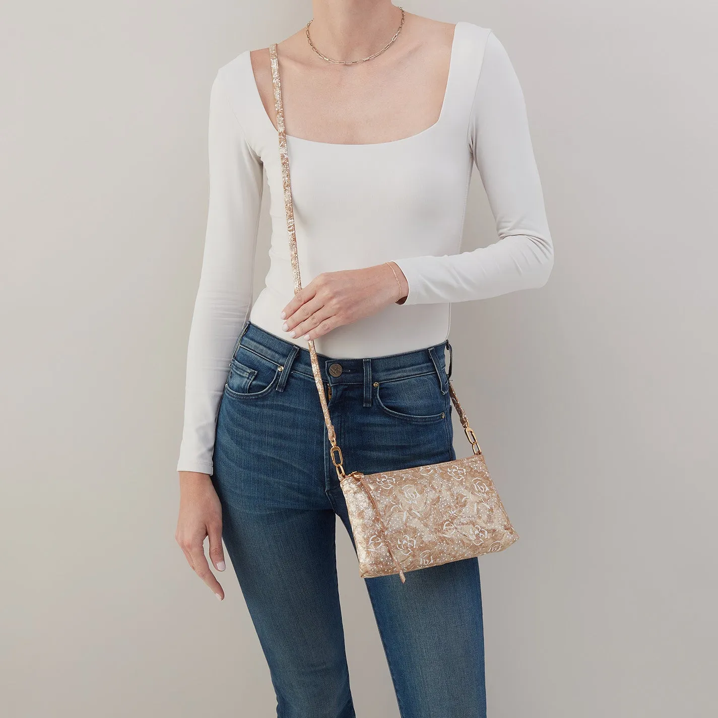 Darcy Crossbody In Printed Leather - Gilded Petals