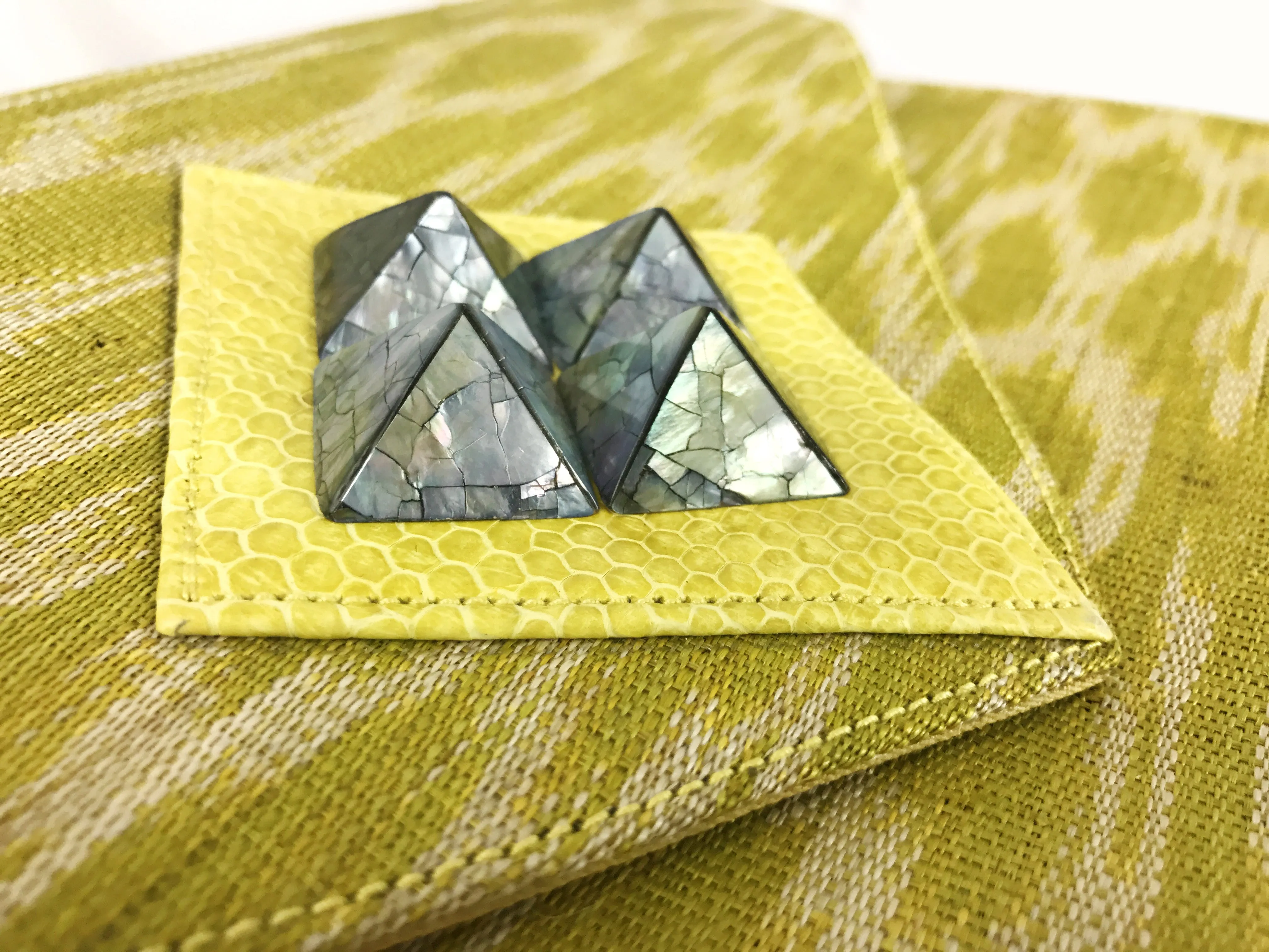 ENVELOPE CLUTCH