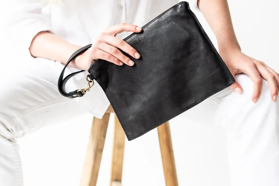 FLAT POUCH - BLACK