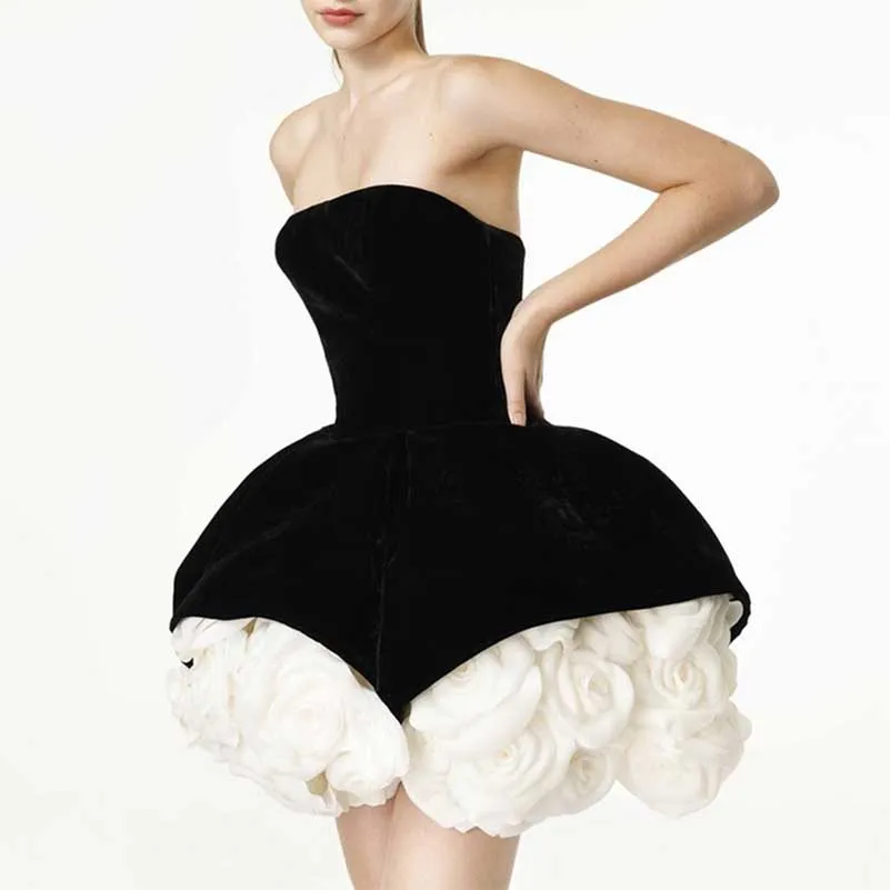 Flower-embellished Hem Black Strapless Mini dress