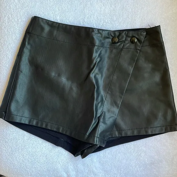 Free People Faux Leather Emmy Skort size 6