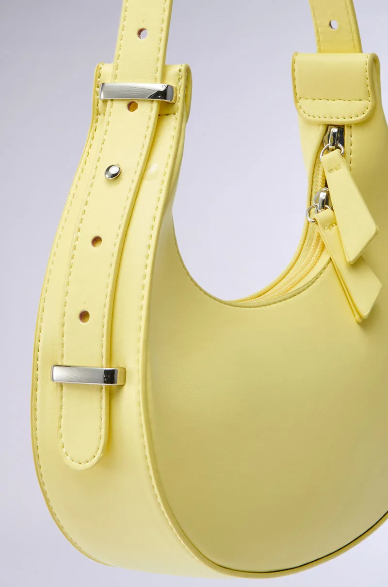 GET WITH THE TREND PU PURSE