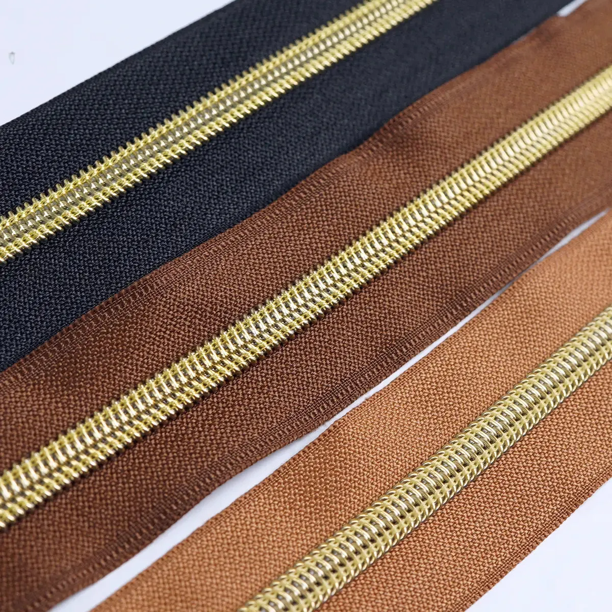 Gold Metallic Nylon No 5 Zipper 3 Yards Roll