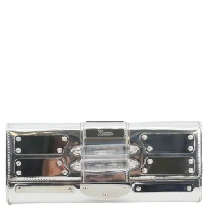 GUCCI Mirror Metallic Patent Leather Clutch Silver
