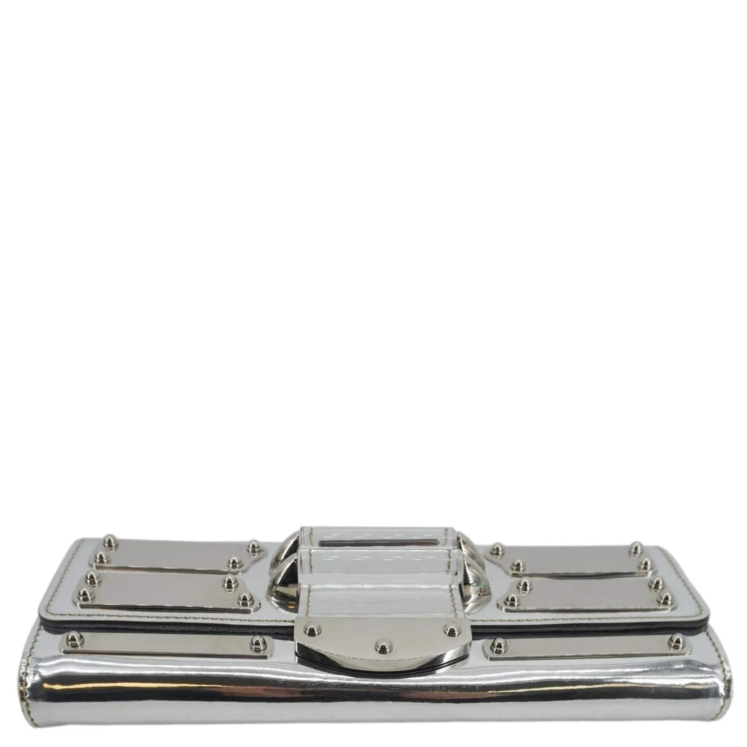 GUCCI Mirror Metallic Patent Leather Clutch Silver