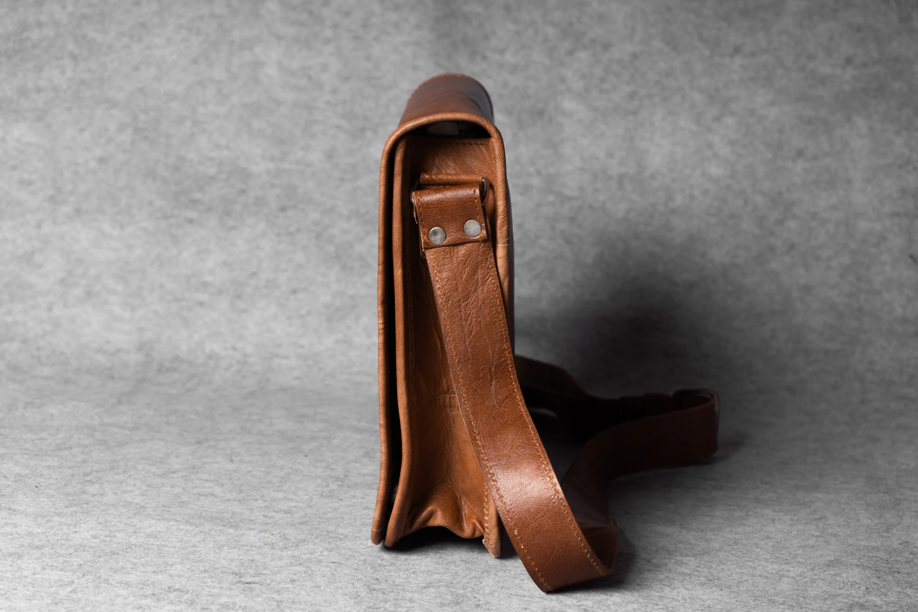 Keeper Leather Messenger Bag