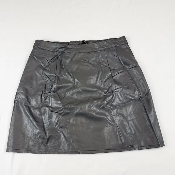 LF MINT VANILLA grey faux leather mini skirt