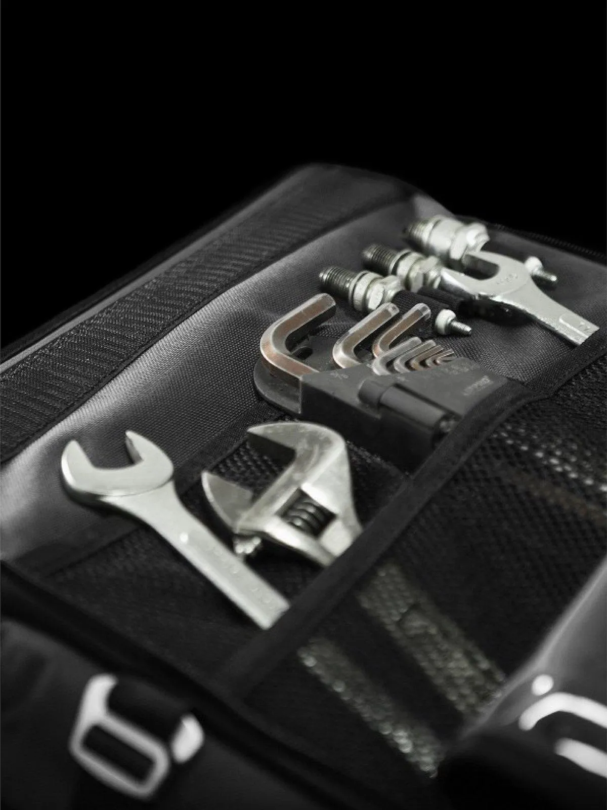 Life Behind Bars The Peloton Rolltop Backpack 30-42L Asphalt