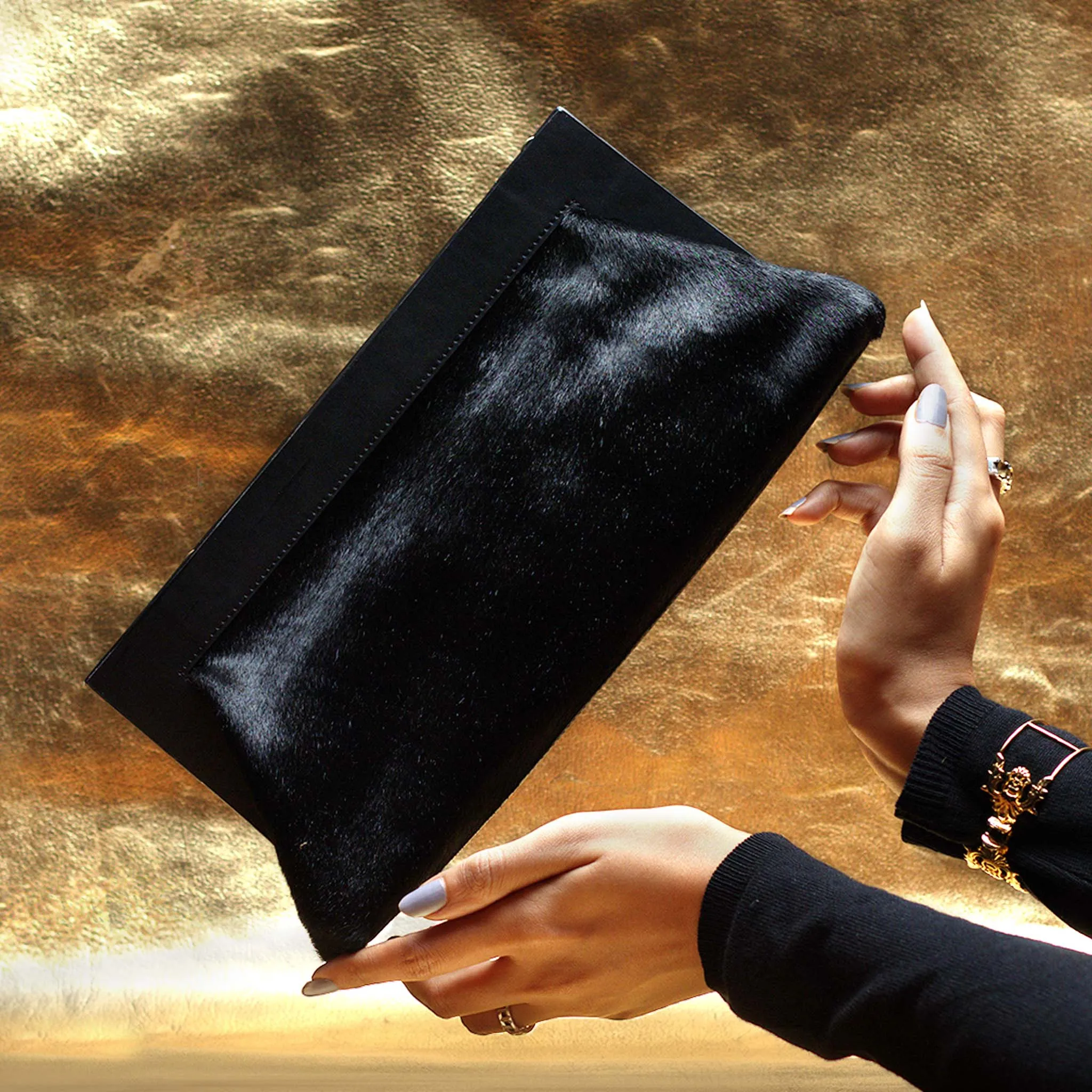 Line Clutch - Black