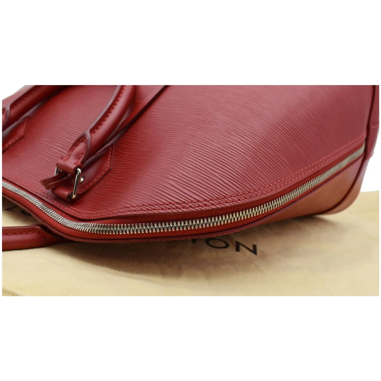 LOUIS VUITTON Alma GM Epi Leather Satchel Bag Red