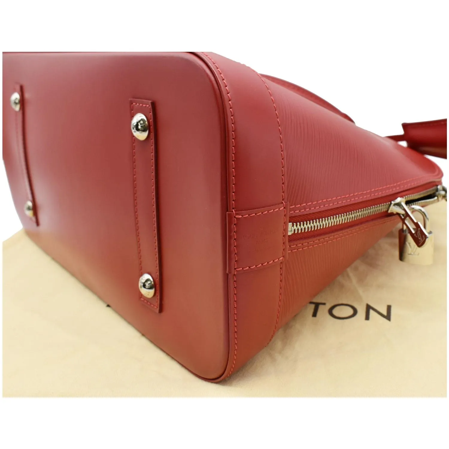 LOUIS VUITTON Alma GM Epi Leather Satchel Bag Red