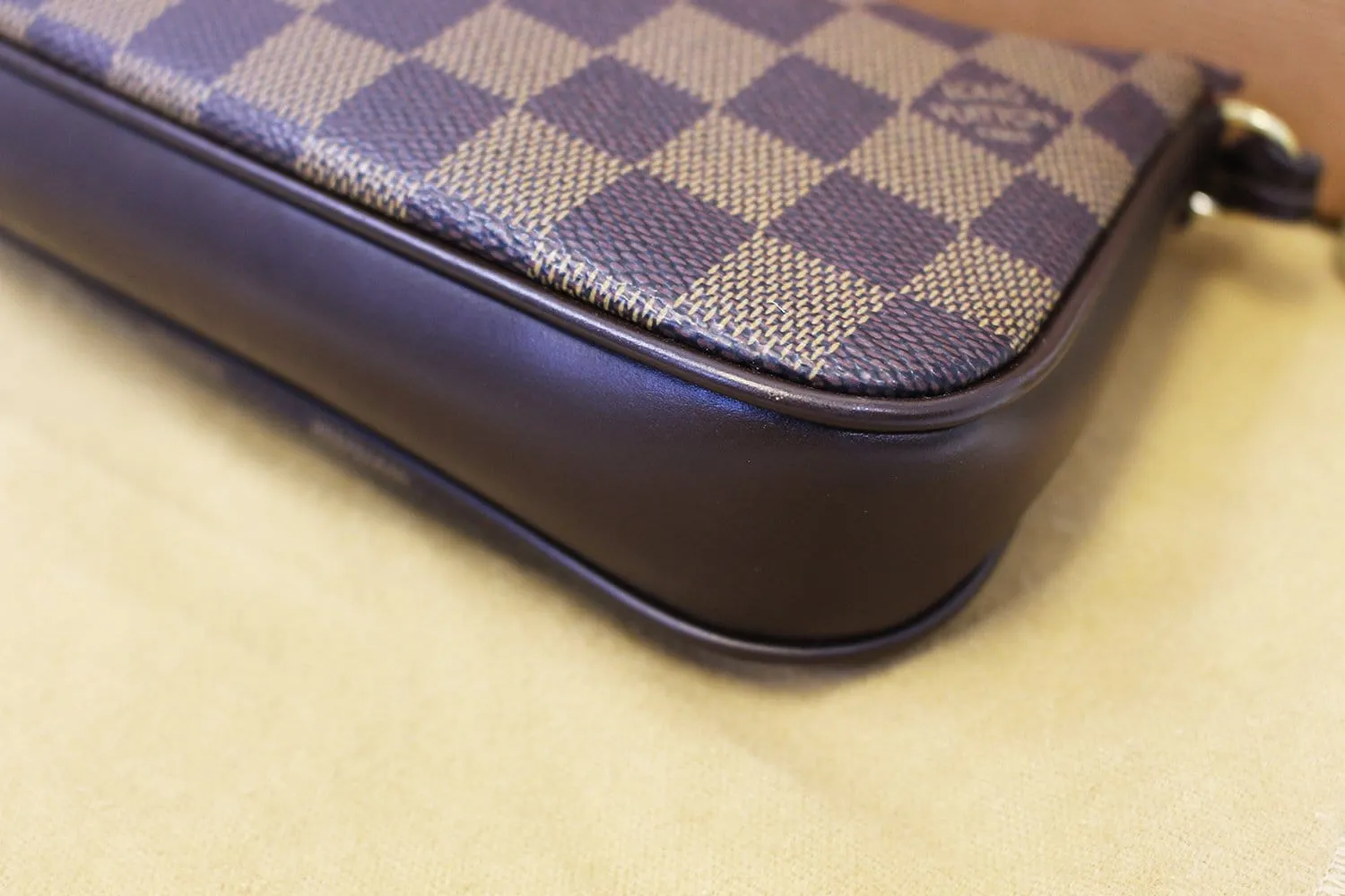 LOUIS VUITTON Damier Ebene Navona Pouch Handbag