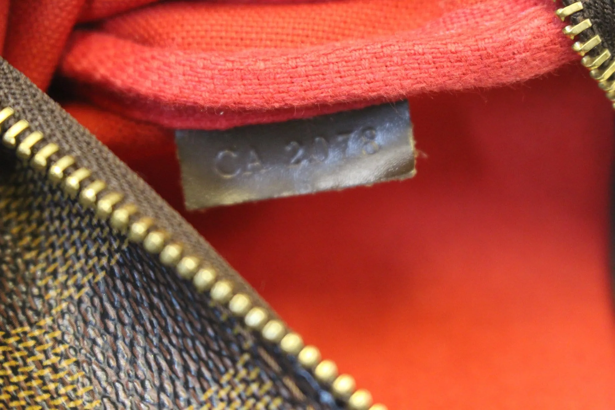 LOUIS VUITTON Damier Ebene Pochette Accessoires Pouch