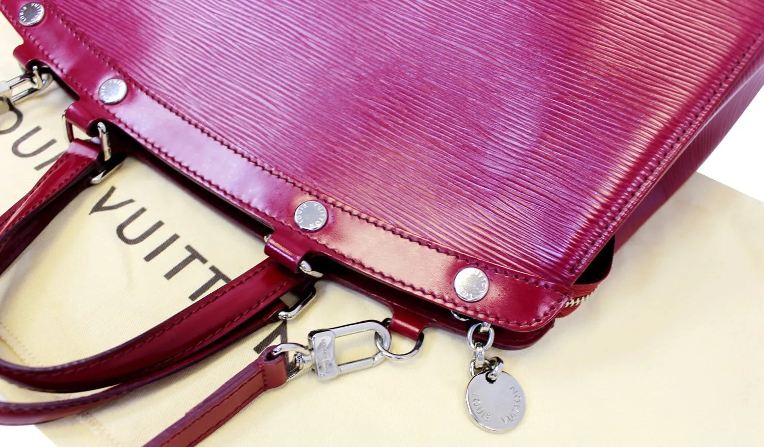 LOUIS VUITTON Fuchsia Epi Leather Brea MM Satchel Shoulder Bag