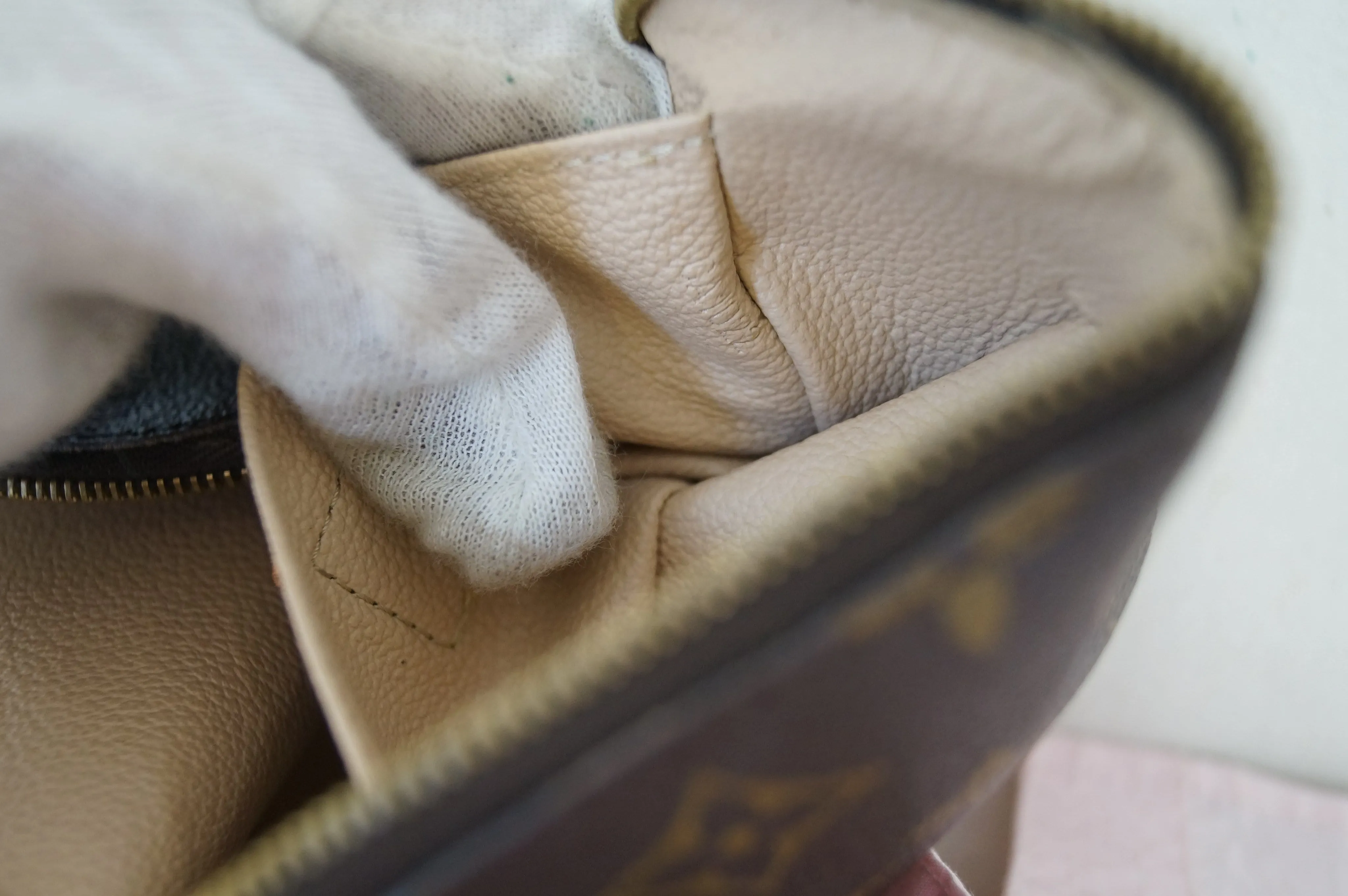 LOUIS VUITTON Monogram Brown Cosmetic Pouch