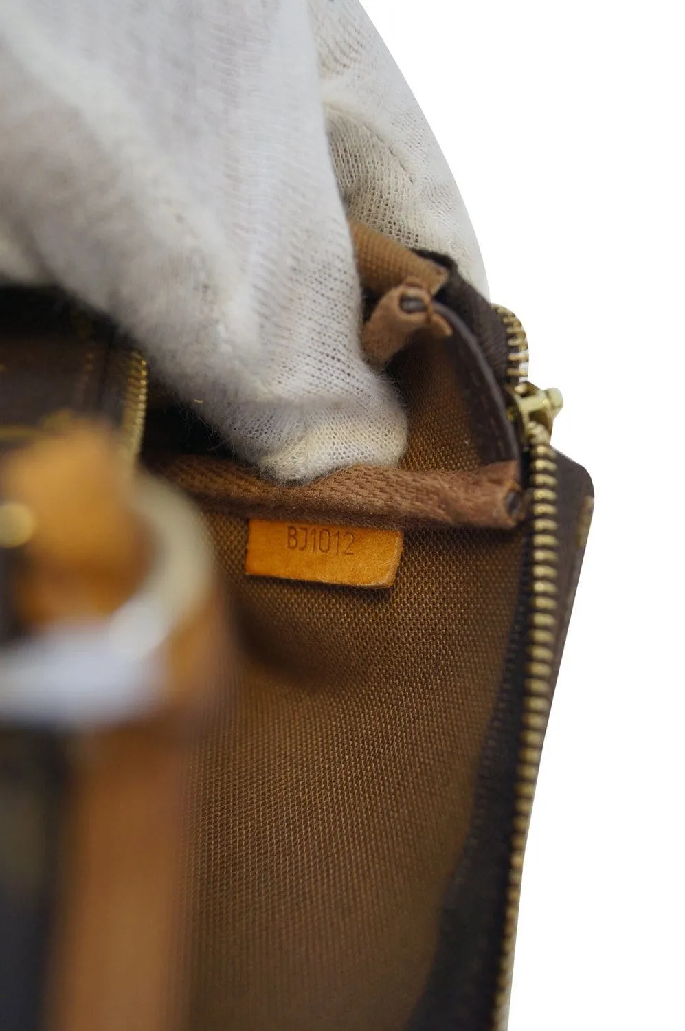 Louis Vuitton Monogram Pochette Accessoires Pouch