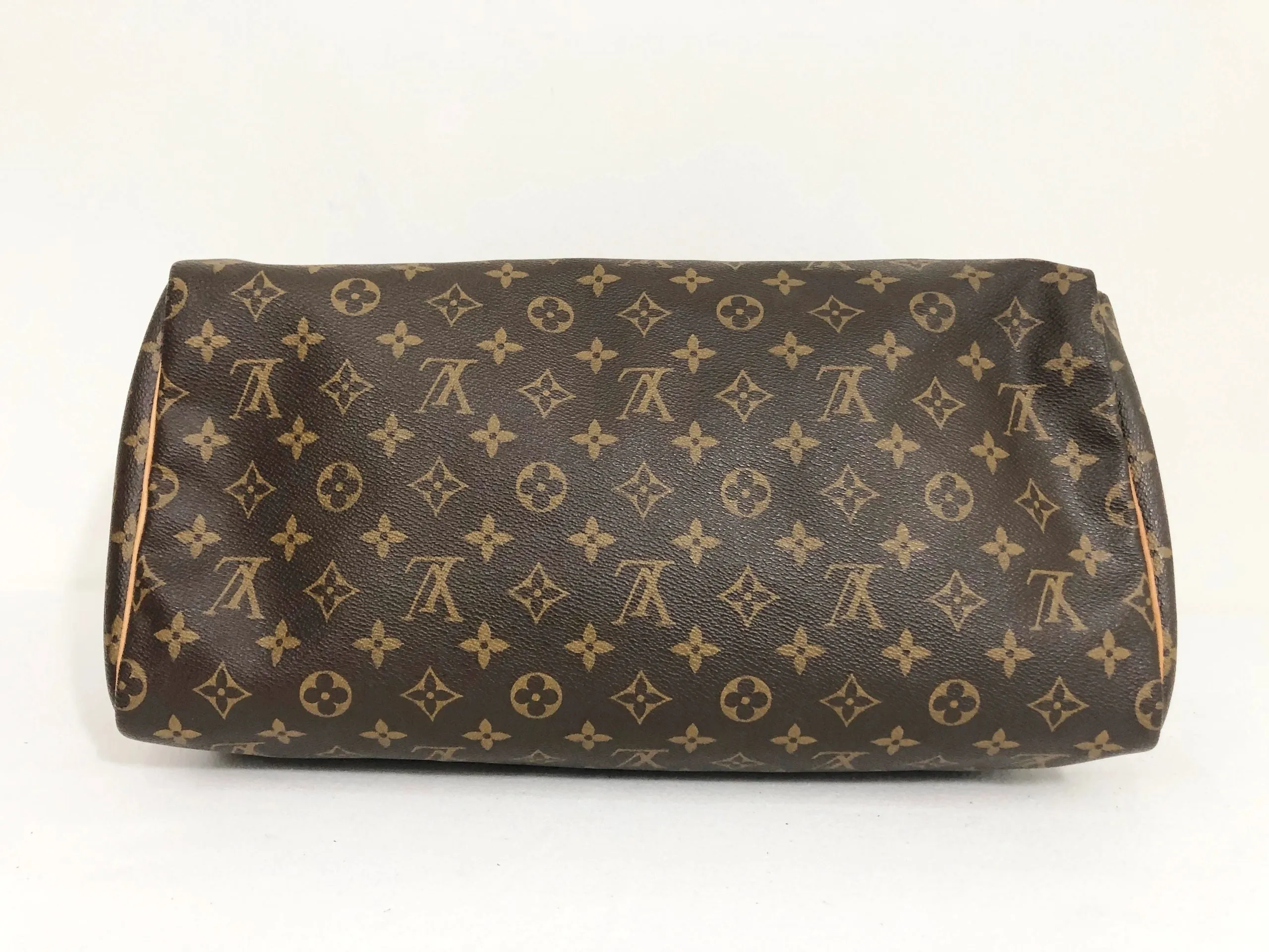 Louis Vuitton Monogram Speedy 40
