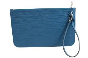 LOUIS VUITTON Neverfull MM Cyan Epi Leather Pouch  TT1690