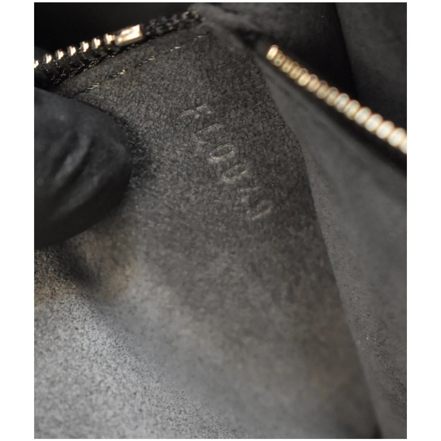 LOUIS VUITTON Pont Neuf PM Epi Leather Satchel Bag Black