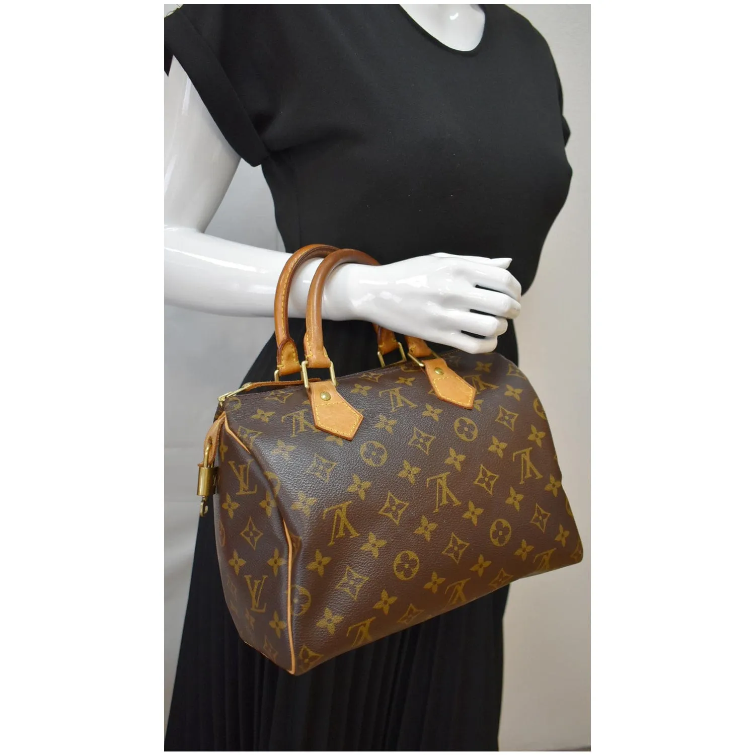 LOUIS VUITTON Speedy 25 Monogram Canvas Satchel Bag Brown - 10% OFF