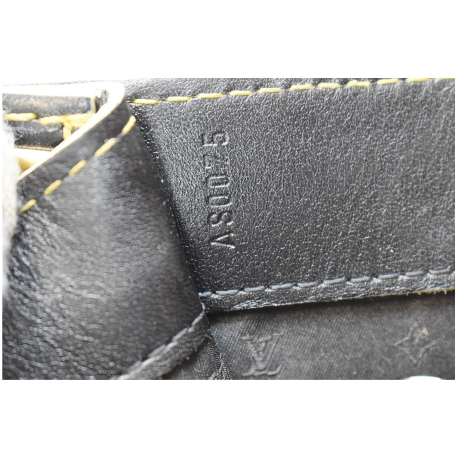 LOUIS VUITTON Suhali Le Fabuleux Leather Satchel Bag Black