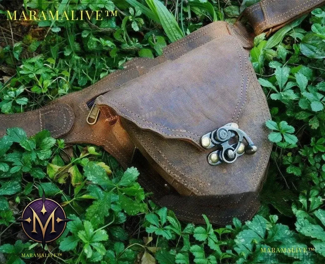 Medieval Steampunk Vintage Heart Belt Satchel