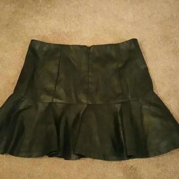 New ARMANI EXCHANGE Faux Leather mini skirt VEGAN
