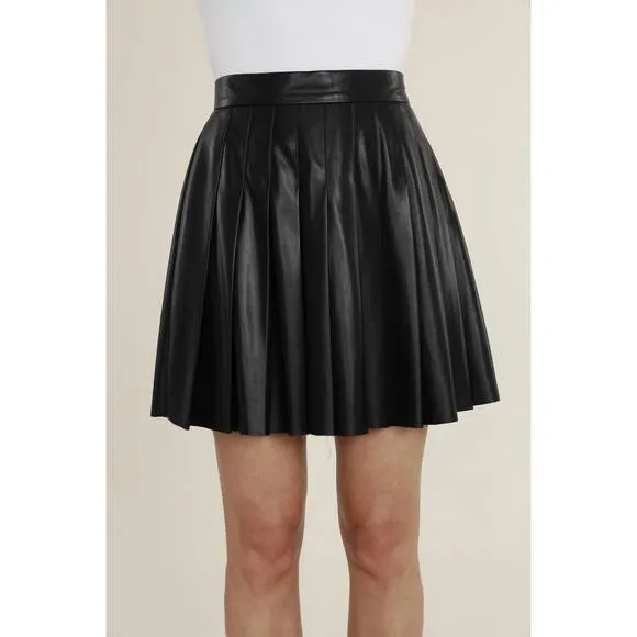 NEW DOLCE CABO pleated skirt in black