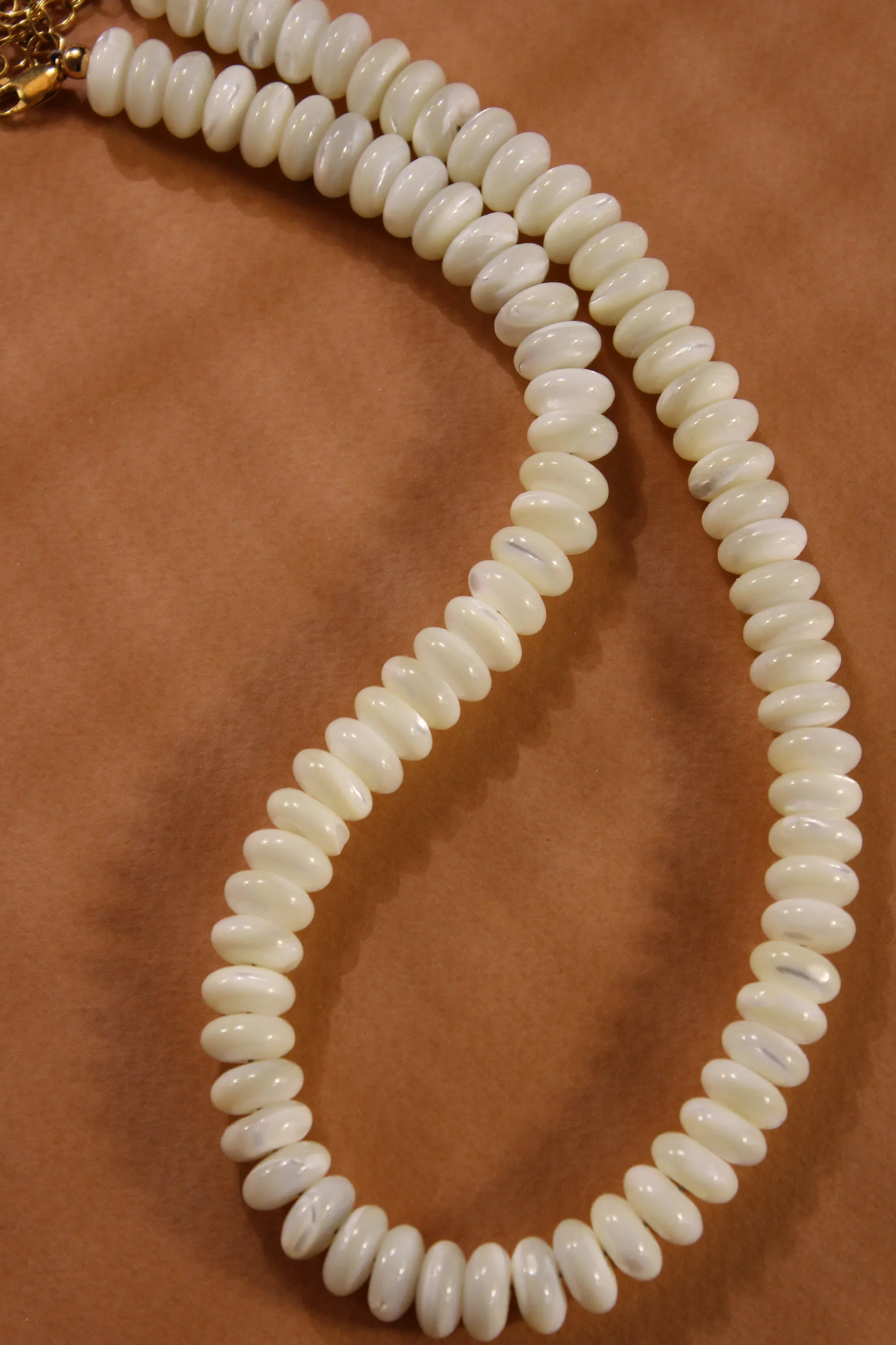 NOMAD 01 MOTHER OF PEARL BEADS