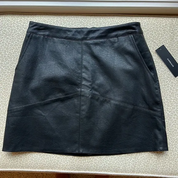 NWT Lulu’s Faux Leather Mini Skirt