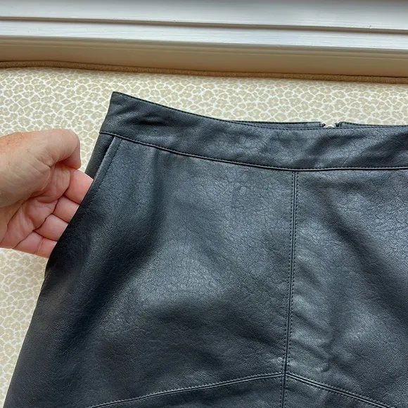 NWT Lulu’s Faux Leather Mini Skirt