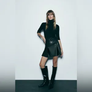 NWT ZARA FAUX LEATHER PLEATED MINI SKIRT