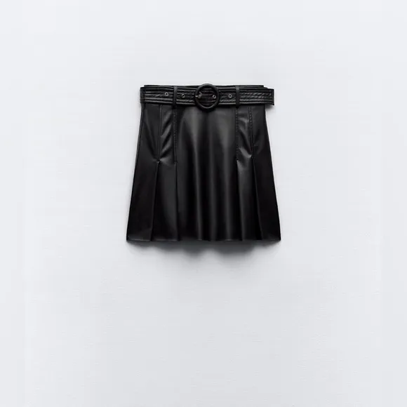 NWT ZARA FAUX LEATHER PLEATED MINI SKIRT