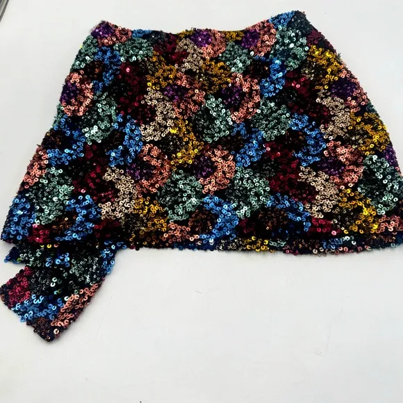 NWT Zara Multicolor Sequins Mini Skirt Front Tie Light Stretch Size US Smalll