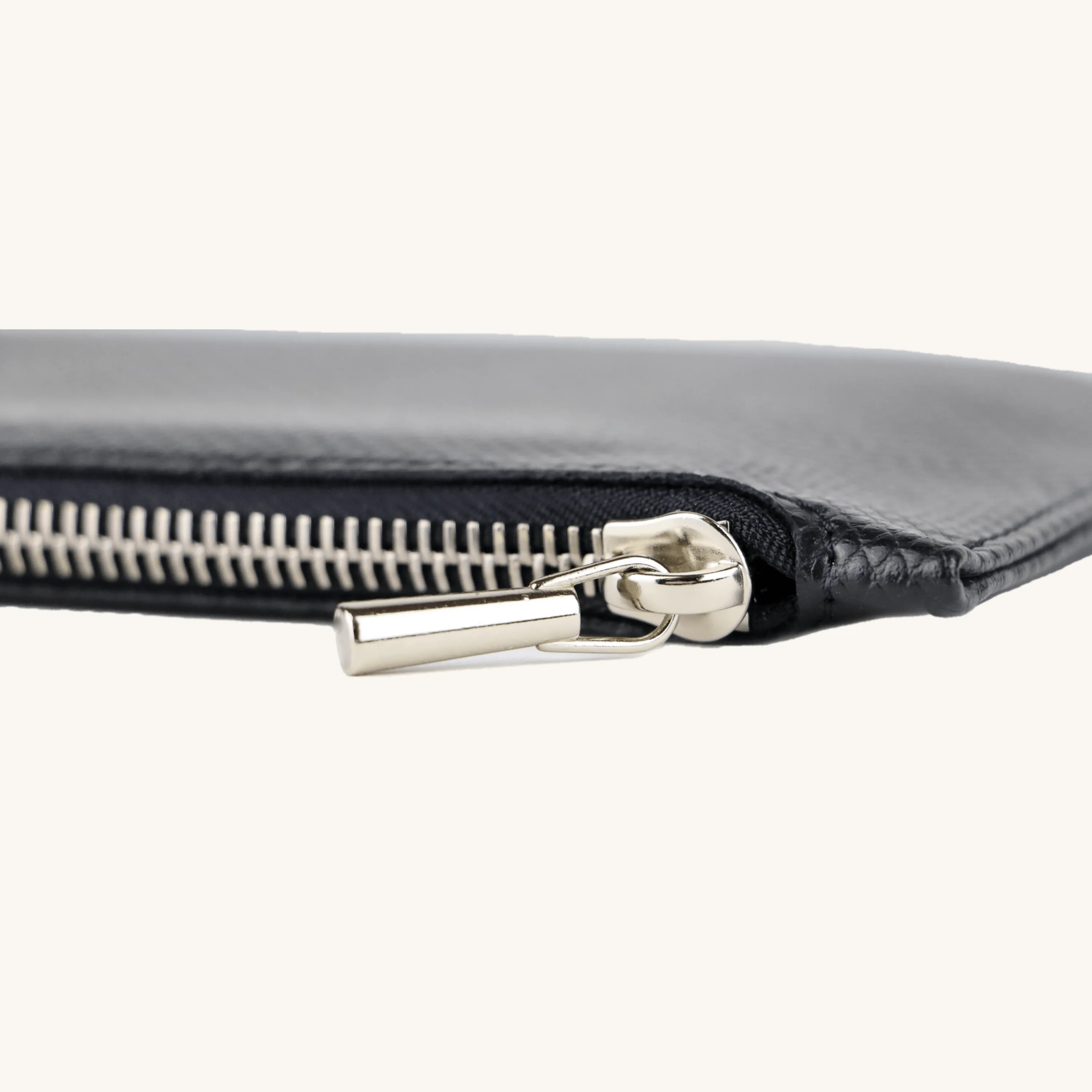 Ora Vegan Grape Leather Zip Pouch | Matera